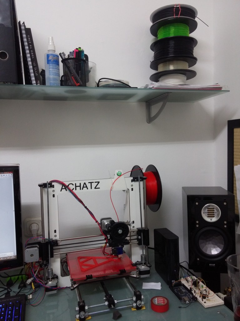 Before. Notice the spools onthe top right stacked on top of each other